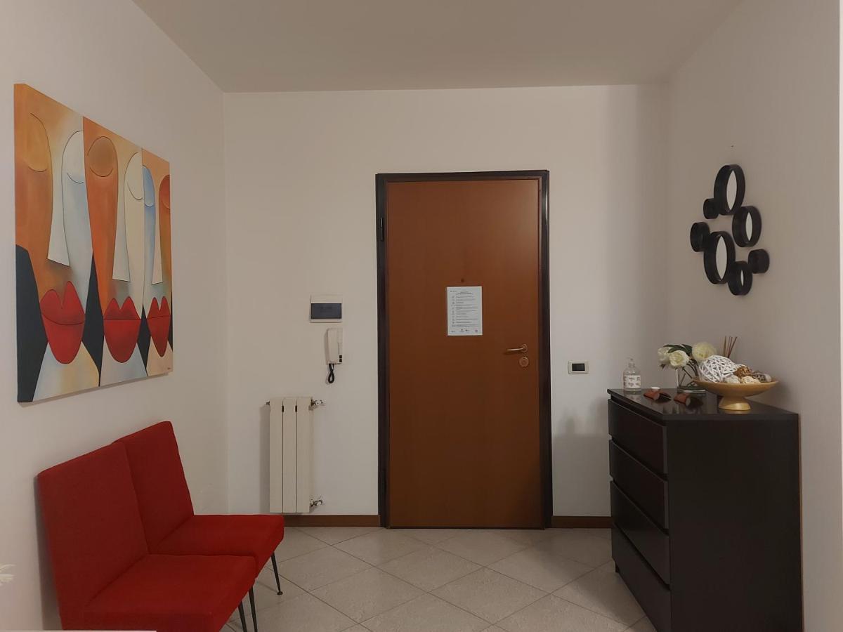 Cagliari Family Apartment ภายนอก รูปภาพ