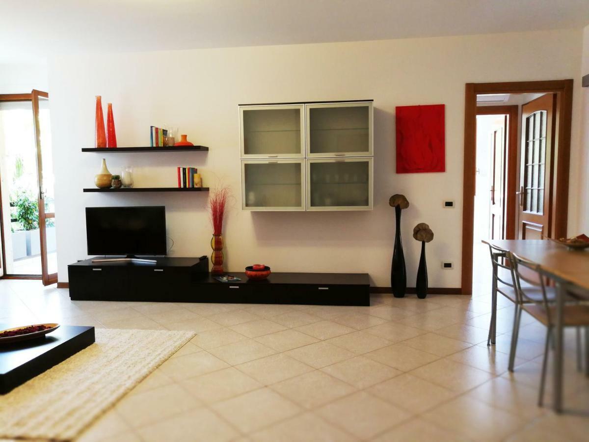 Cagliari Family Apartment ภายนอก รูปภาพ