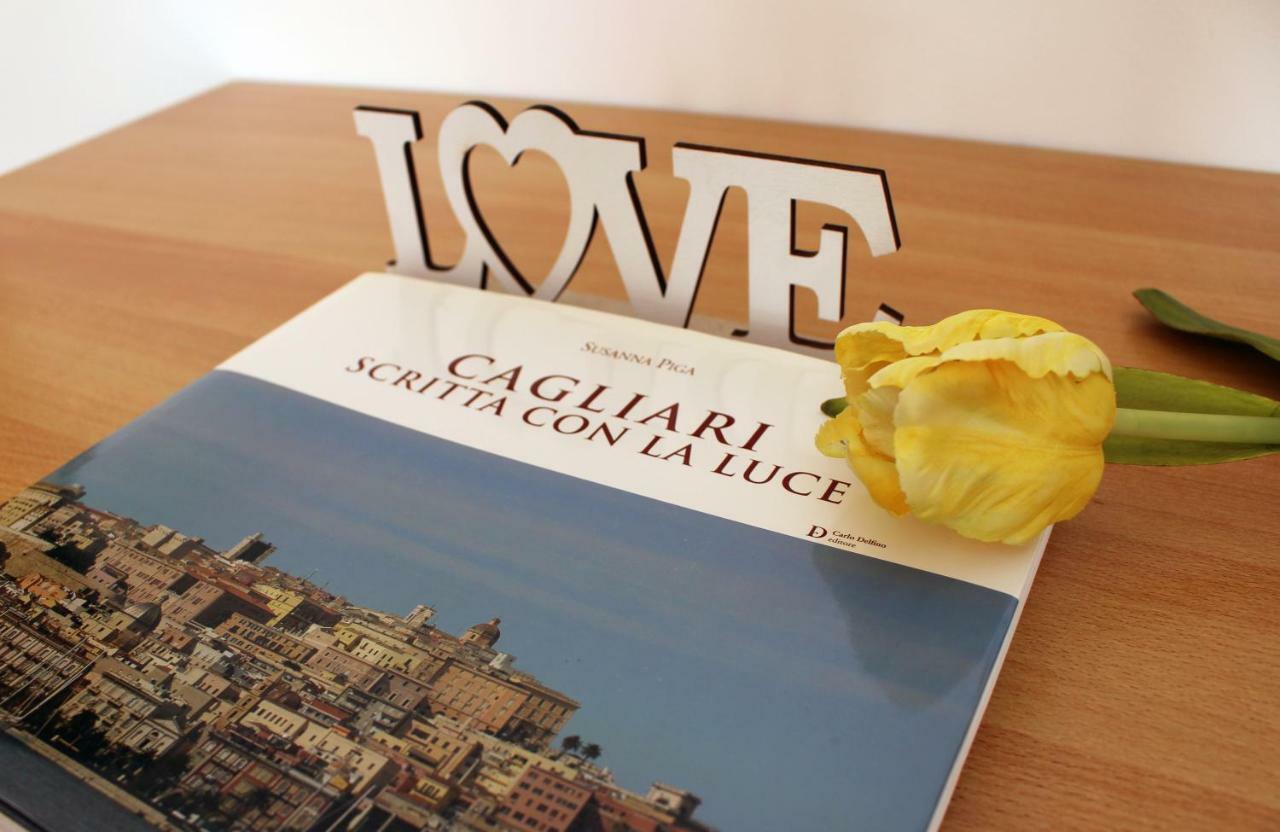 Cagliari Family Apartment ภายนอก รูปภาพ